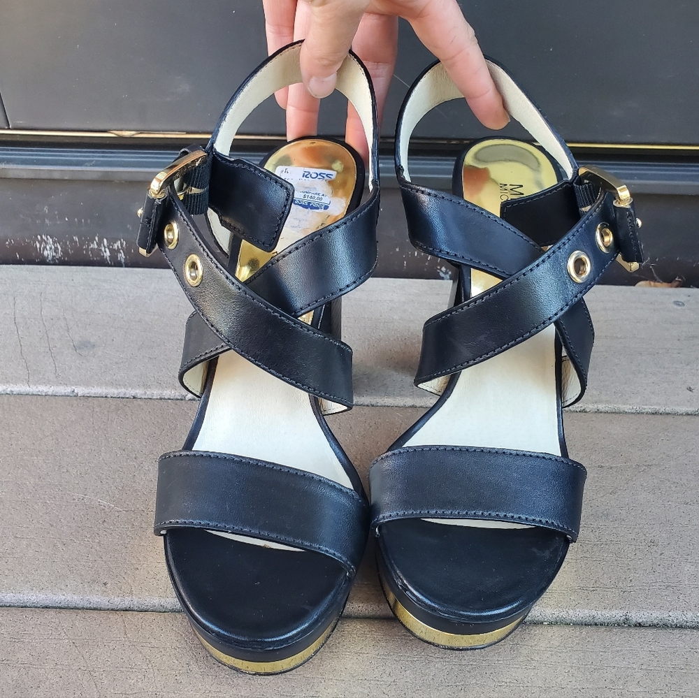 NWT Michael Kors Platform Heels